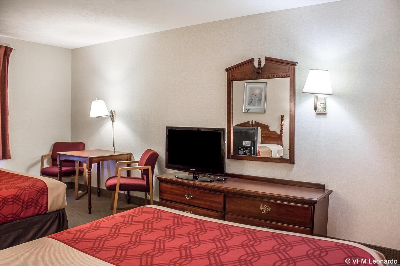 Econo Lodge Τράβερς Σίτι Εξωτερικό φωτογραφία