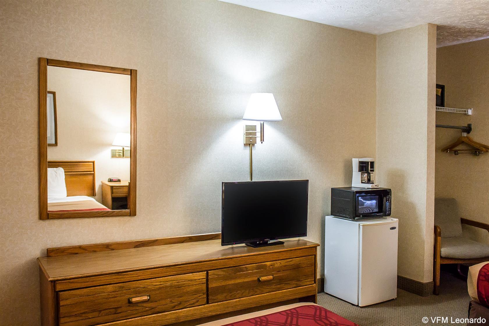 Econo Lodge Τράβερς Σίτι Εξωτερικό φωτογραφία