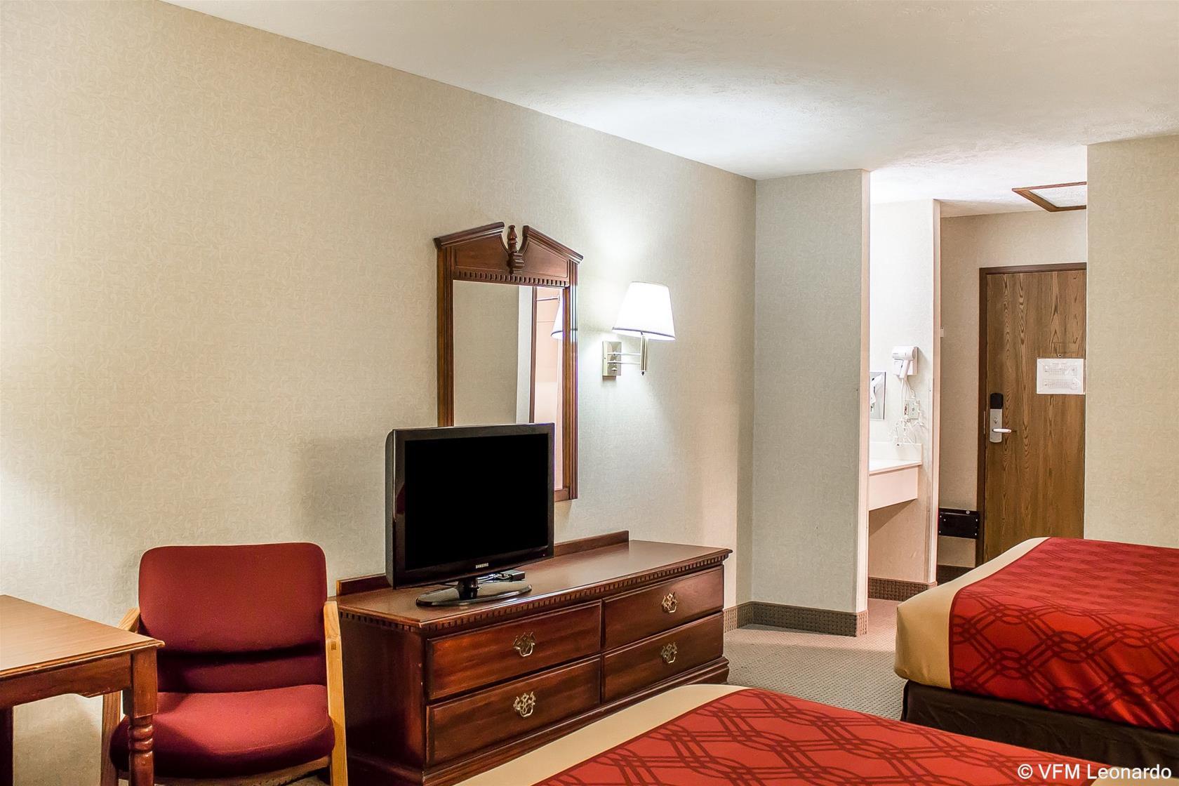 Econo Lodge Τράβερς Σίτι Εξωτερικό φωτογραφία