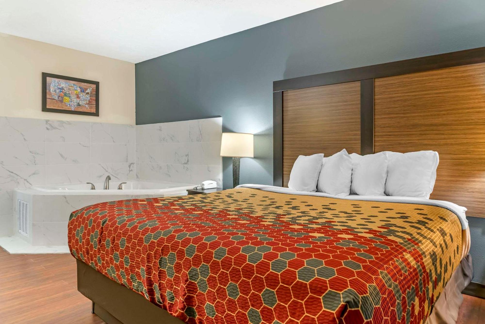 Econo Lodge Τράβερς Σίτι Εξωτερικό φωτογραφία