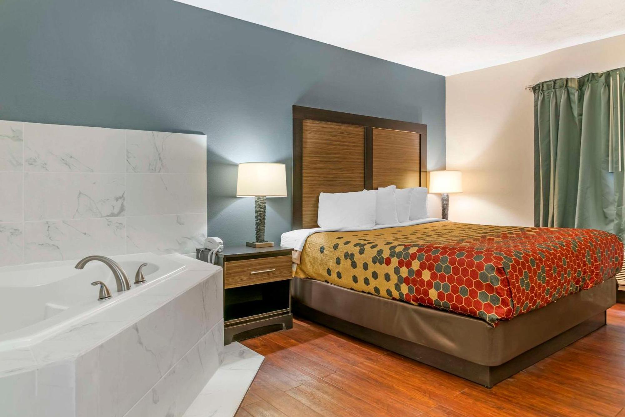 Econo Lodge Τράβερς Σίτι Εξωτερικό φωτογραφία