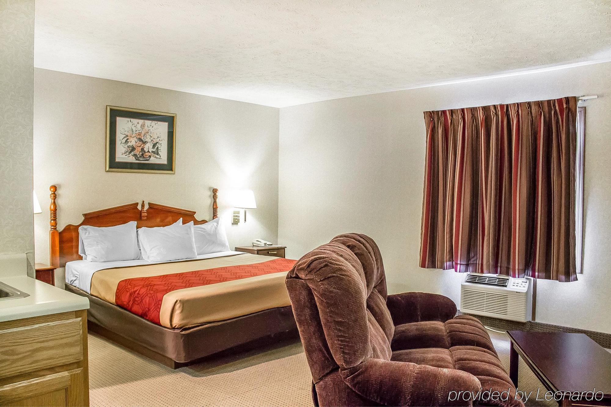 Econo Lodge Τράβερς Σίτι Εξωτερικό φωτογραφία