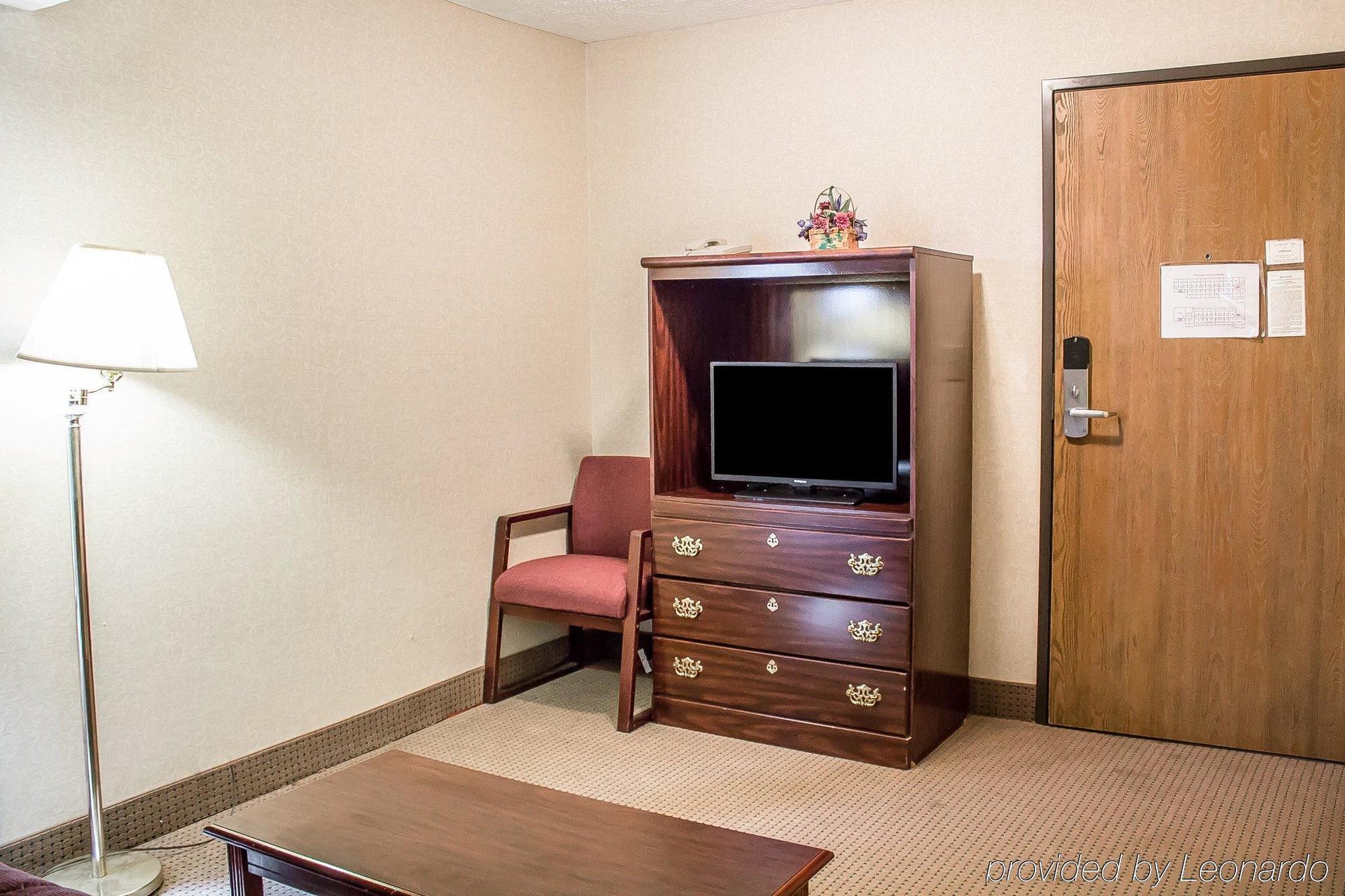 Econo Lodge Τράβερς Σίτι Εξωτερικό φωτογραφία