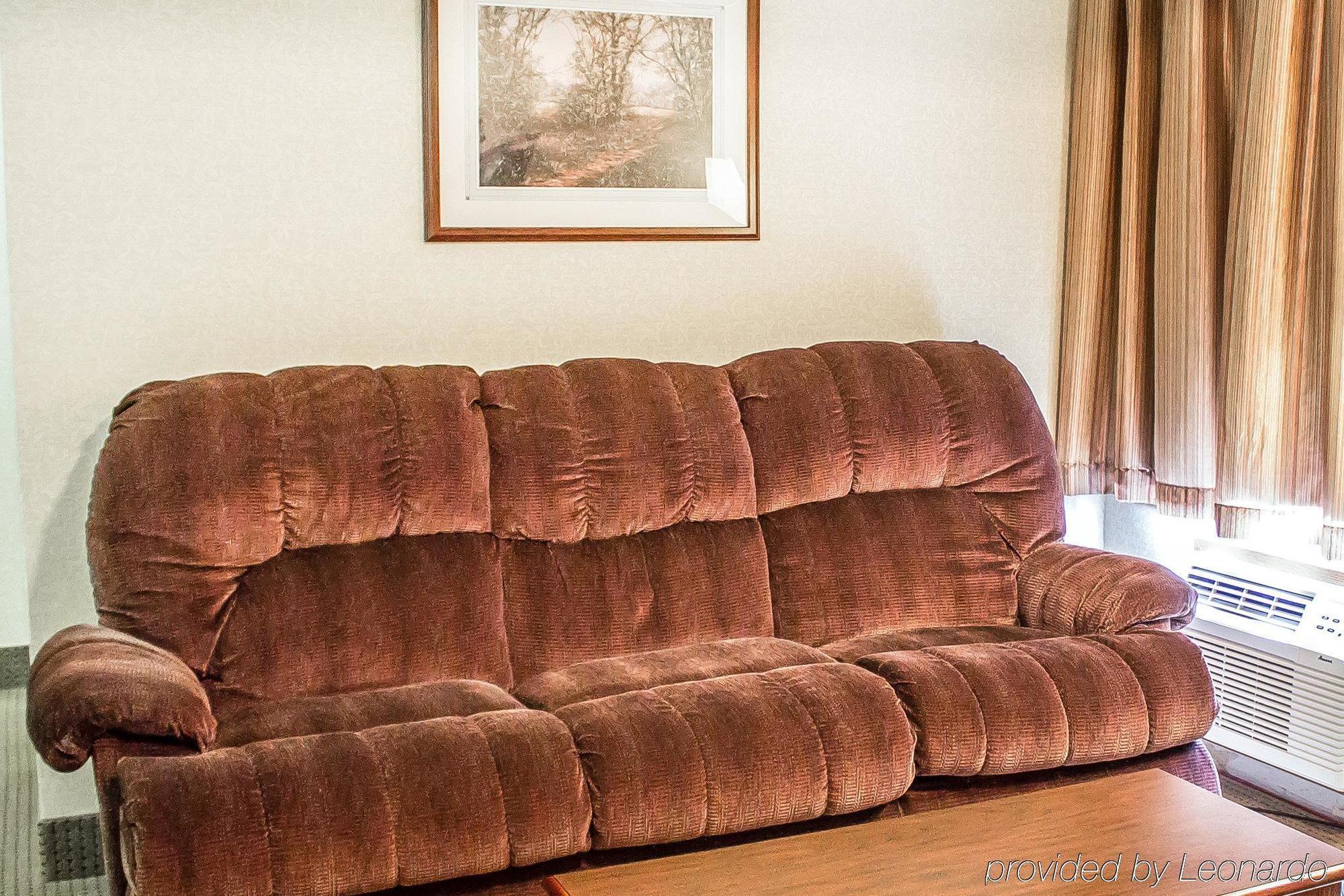 Econo Lodge Τράβερς Σίτι Εξωτερικό φωτογραφία