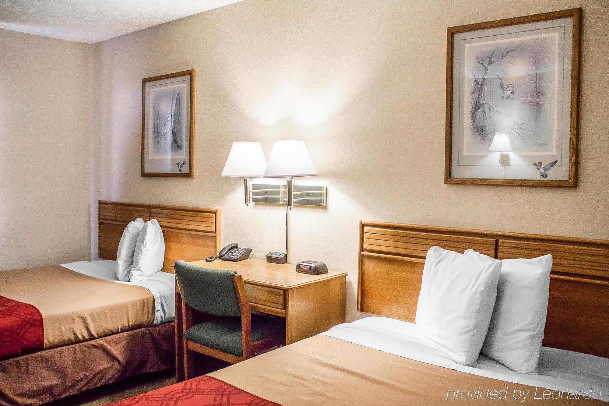 Econo Lodge Τράβερς Σίτι Εξωτερικό φωτογραφία