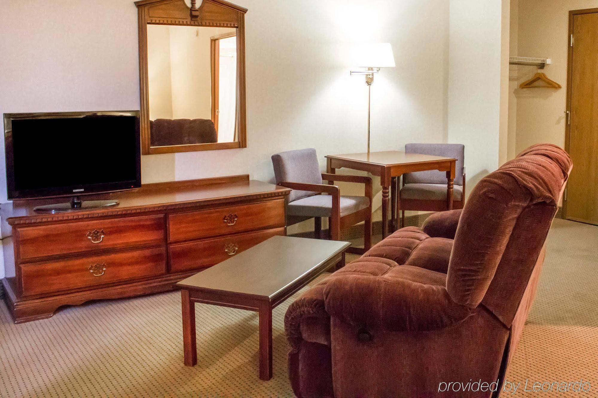 Econo Lodge Τράβερς Σίτι Εξωτερικό φωτογραφία